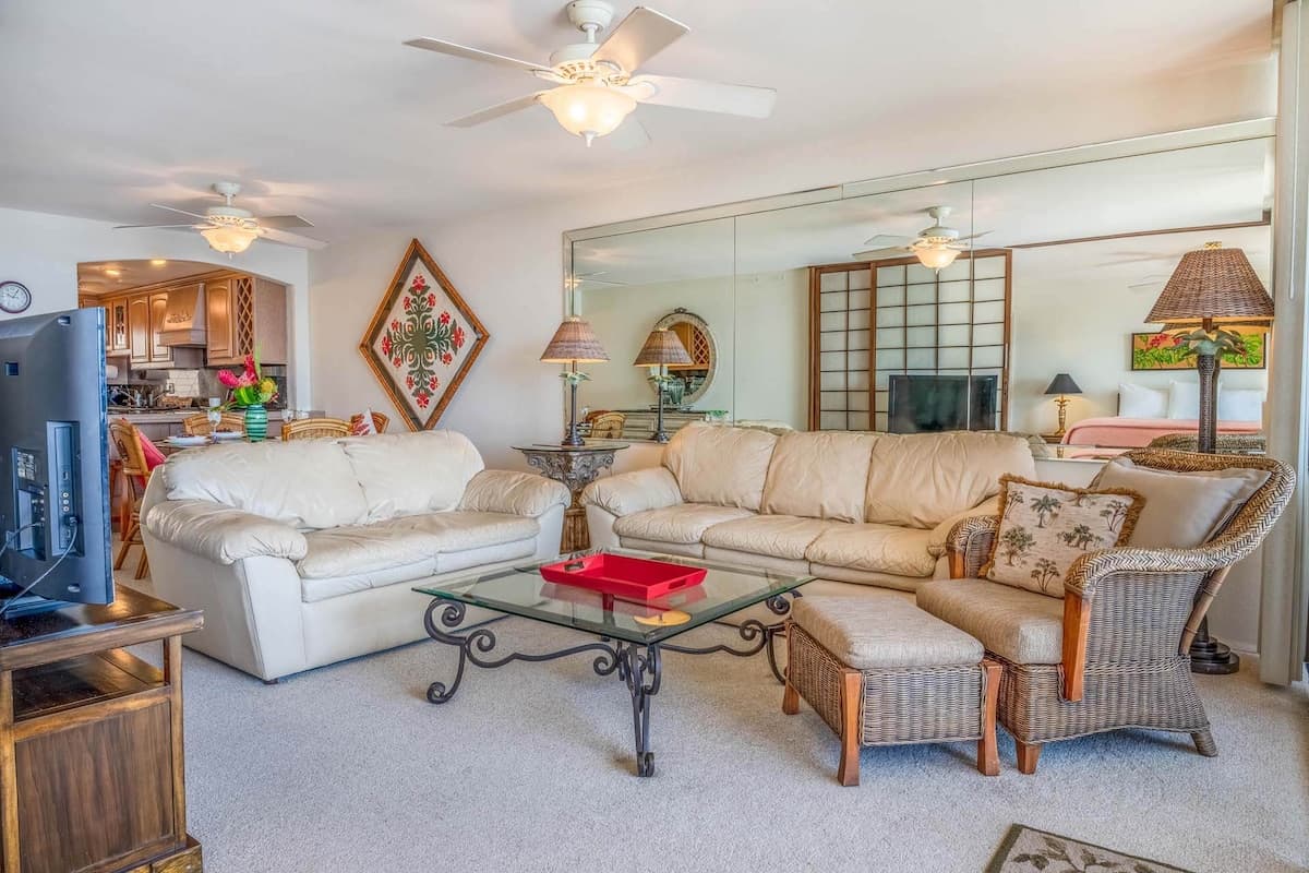Condo in Wailuku · ★4.78 · 2 bedrooms · 2 beds · 2 shared baths - Photo 5