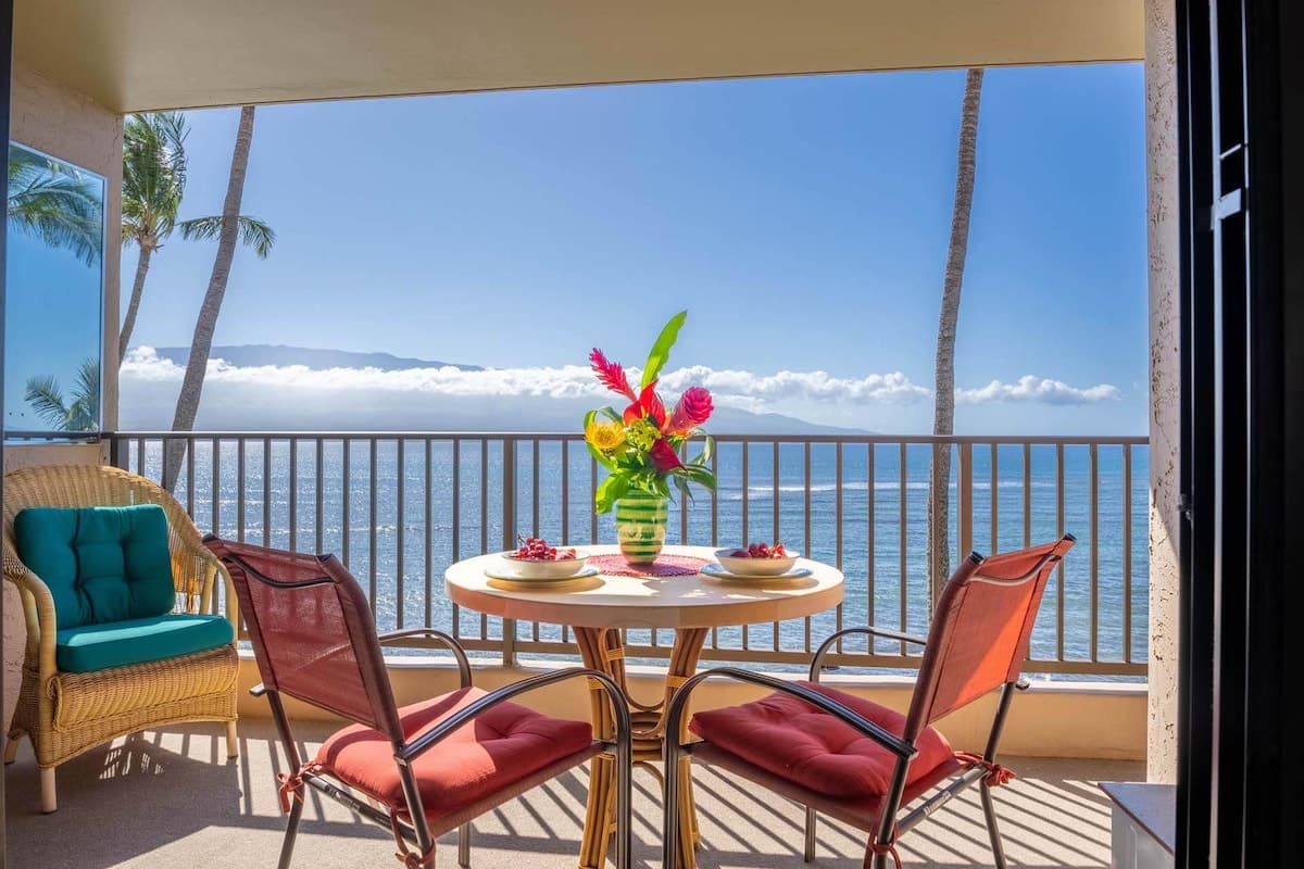 Condo in Wailuku · ★4.78 · 2 bedrooms · 2 beds · 2 shared baths - Photo 1