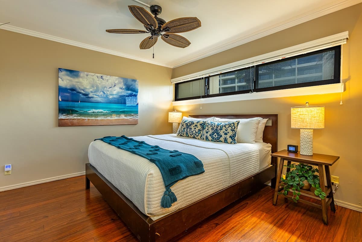 Oceanfront corner unit w/ private lanai access - Photo 5
