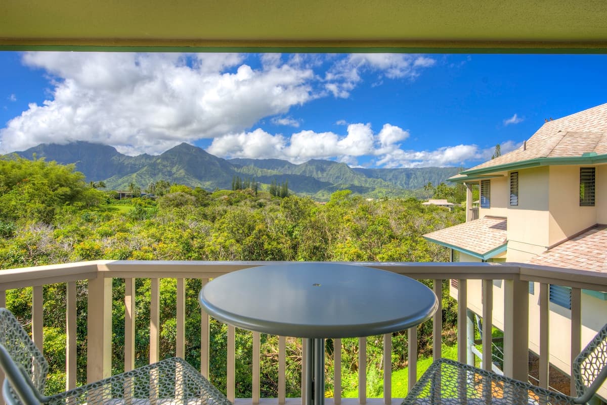 Villa in Princeville · ★4.96 · 2 bedrooms · 2 beds · 2.5 baths - Photo 4