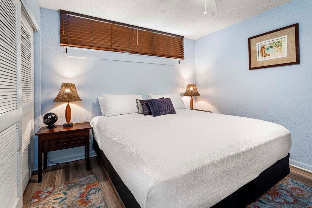 Condo in Kailua-Kona · ★4.6 · 1 bedroom · 1 bed · 1 bath - Photo 5