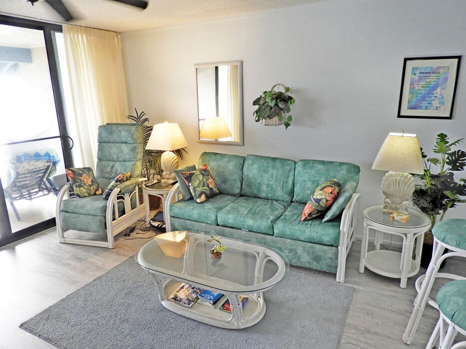 Condo in Kailua-Kona · ★4.5 · 1 bedroom · 2 beds · 1 bath - Photo 2