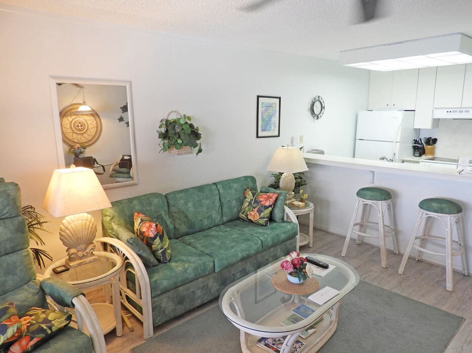 Condo in Kailua-Kona · ★4.5 · 1 bedroom · 2 beds · 1 bath - Photo 3