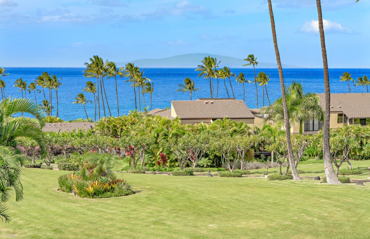 Condo in Wailea · ★5.0 · 2 bedrooms · 2 beds · 2 baths - Photo 4