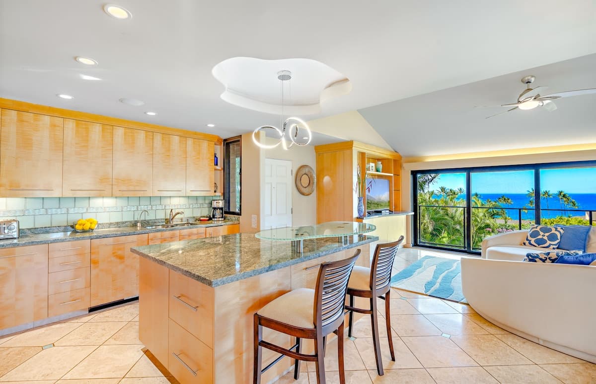 Condo in Wailea · ★5.0 · 2 bedrooms · 2 beds · 2 baths - Photo 5