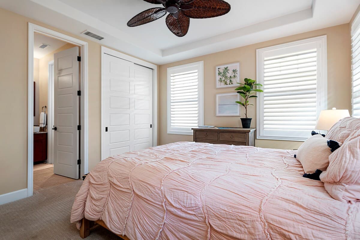 Home in Kailua-Kona · ★4.97 · 3 bedrooms · 3 beds · 2.5 baths - Photo 5