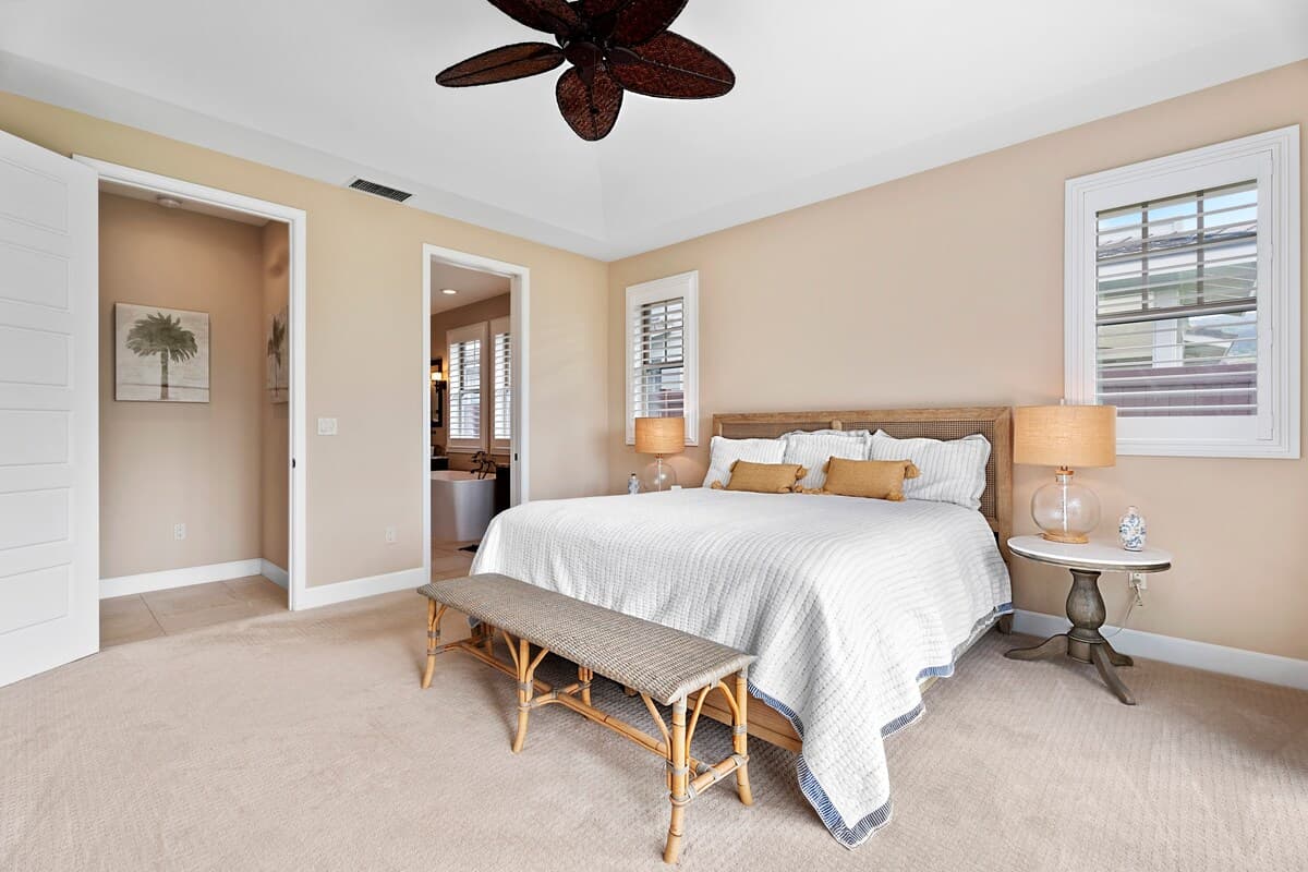 Home in Kailua-Kona · ★4.97 · 3 bedrooms · 3 beds · 2.5 baths - Photo 3