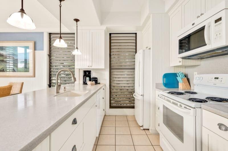 Tranquil condo - pool, hot tub & beach access - Photo 3