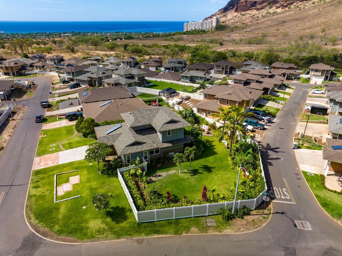 Home in Waianae · ★4.91 · 4 bedrooms · 4 beds · 2.5 private baths - Photo 1
