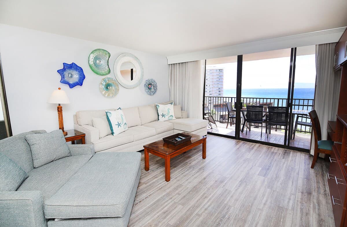 Home in Lahaina · ★4.73 · 1 bedroom · 4 beds · 1 bath - Photo 4