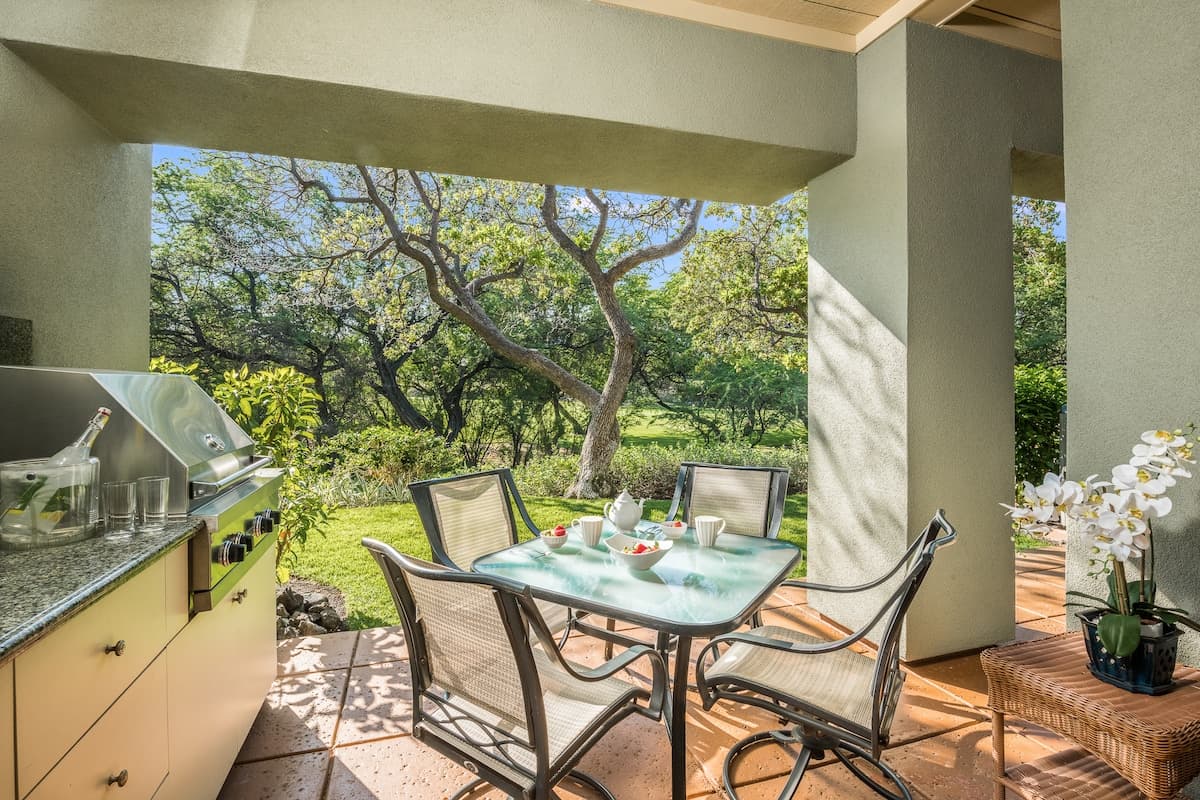 Townhouse in Waimea · ★4.9 · 2 bedrooms · 2 beds · 2.5 baths - Photo 1