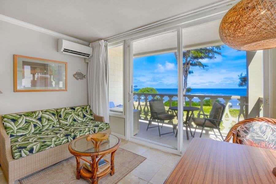 Condo in Kapaa · ★4.45 · Studio · 2 beds · 1 bath - Photo 3