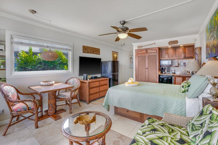 Condo in Kapaa · ★4.45 · Studio · 2 beds · 1 bath - Photo 4