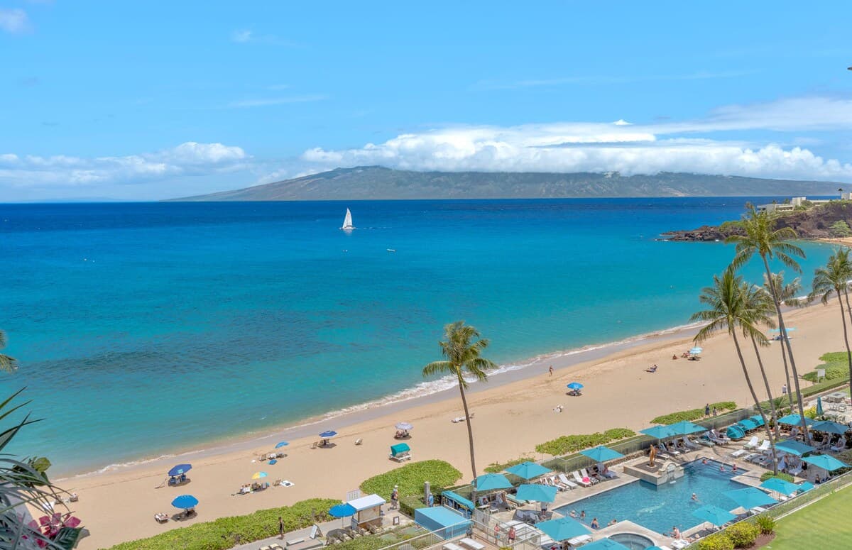 Condo in Lahaina · ★4.95 · Studio · 2 beds · 1 bath - Photo 2