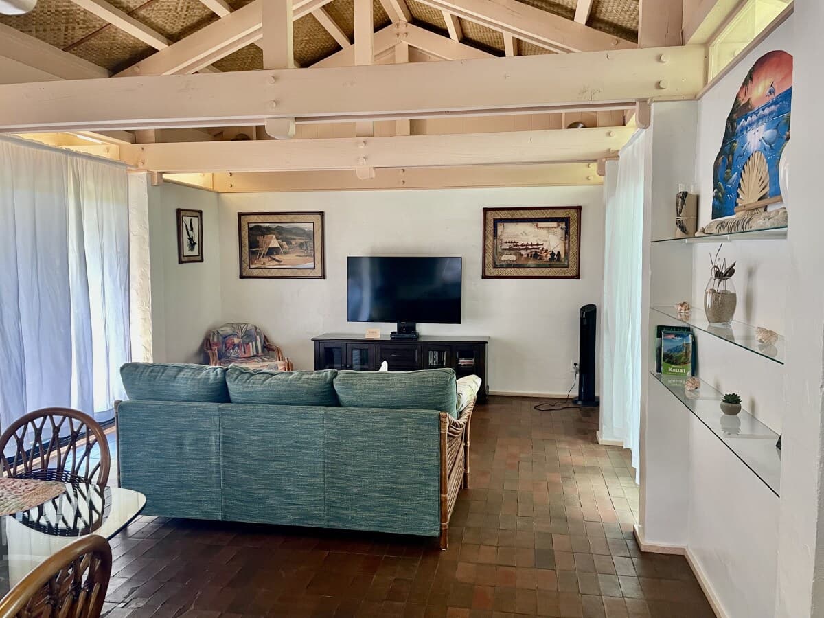Baby Beach Guest House -SurfSong Unit #3 Hawaiiana - Photo 2