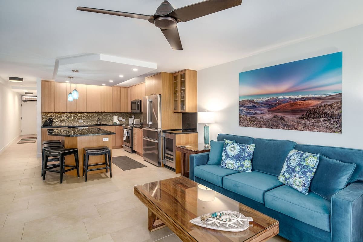 Condo in Kihei · ★5.0 · 1 bedroom · 2 beds · 2 private baths - Photo 3