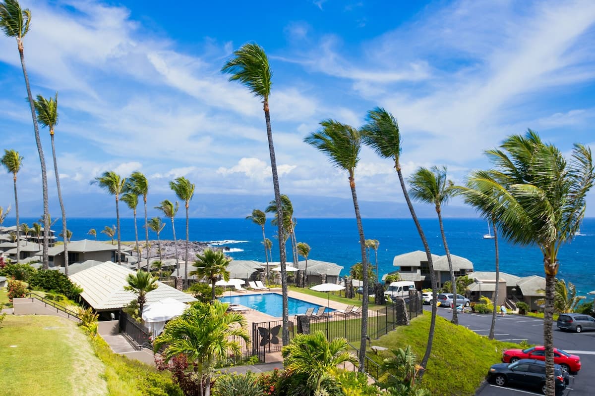 Home in Lahaina · ★5.0 · 2 bedrooms · 2 beds · 2.5 baths - Photo 1