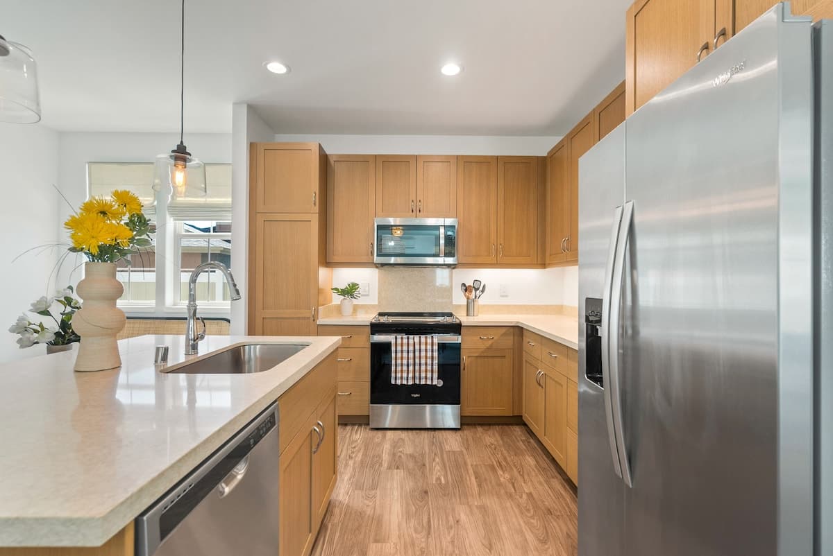 Home in Waianae ยท โ
4.91 ยท 4 bedrooms ยท 6 beds ยท 2.5 private baths - Image 18