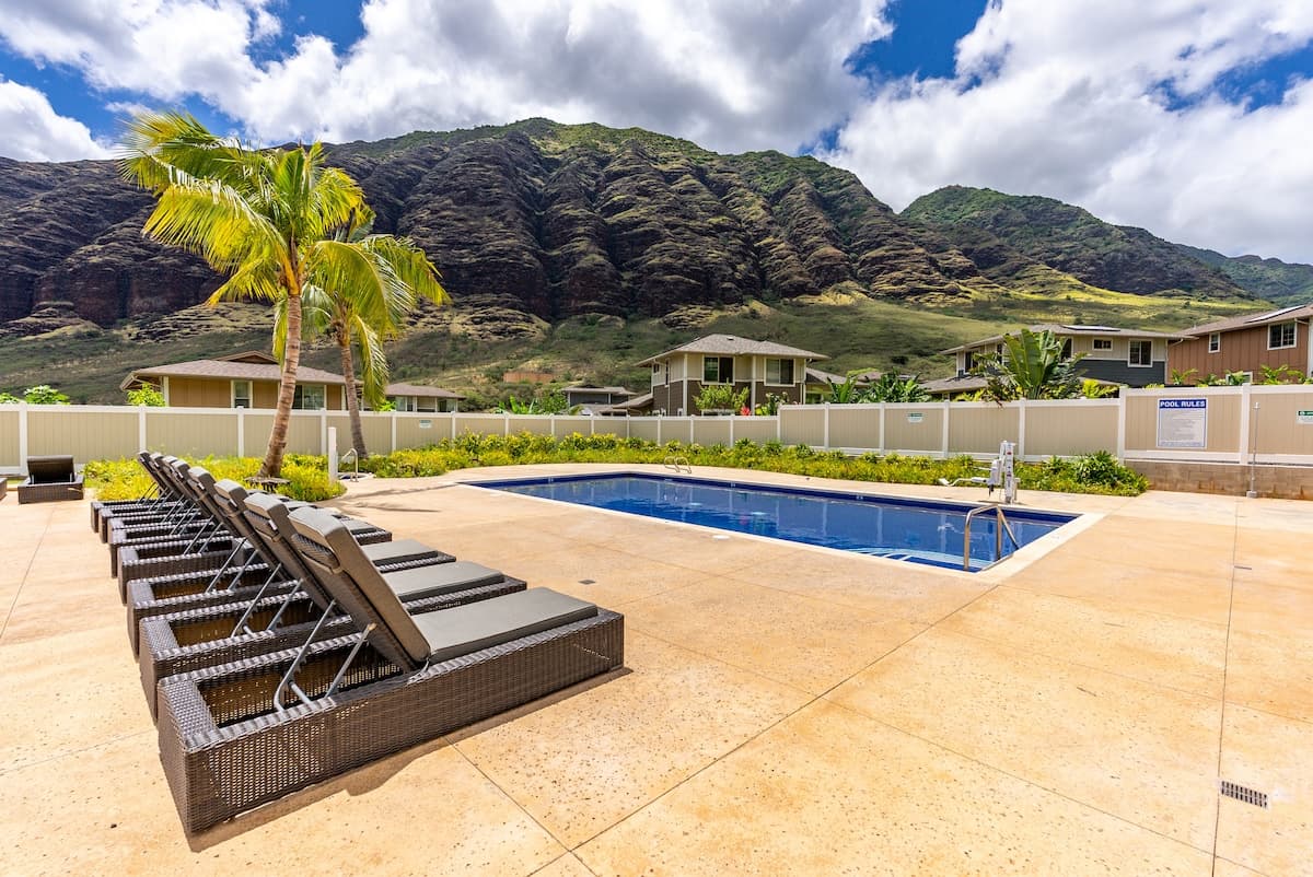 Home in Waianae ยท โ
4.91 ยท 4 bedrooms ยท 6 beds ยท 2.5 private baths - Image 41