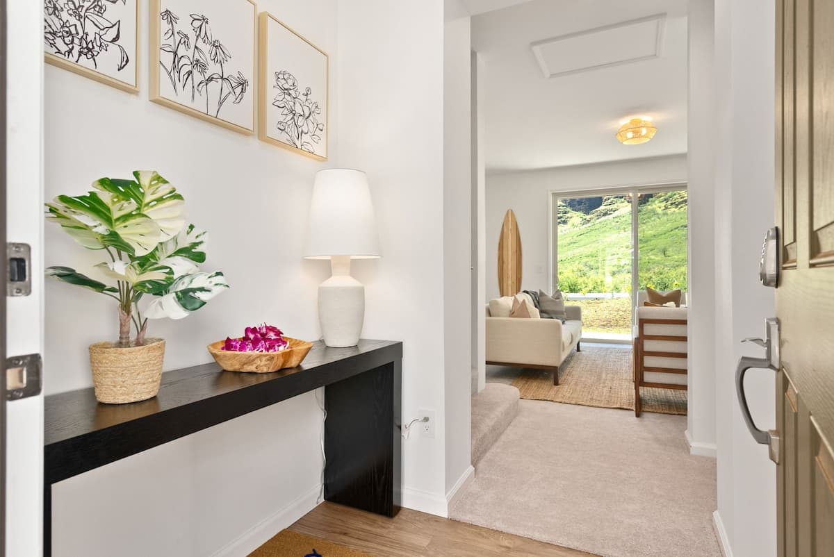 Home in Waianae ยท โ
4.91 ยท 4 bedrooms ยท 6 beds ยท 2.5 private baths - Image 14