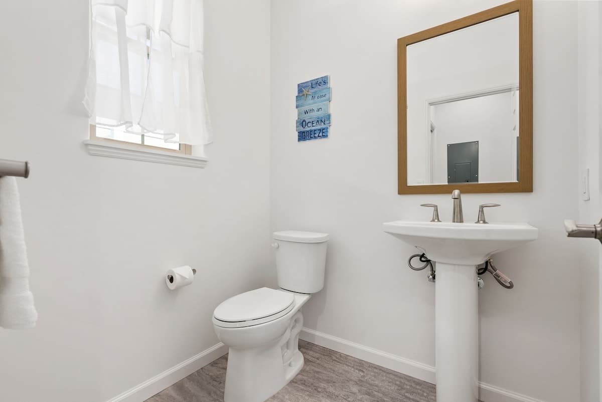 Home in Waianae ยท โ
4.91 ยท 4 bedrooms ยท 6 beds ยท 2.5 private baths - Image 20