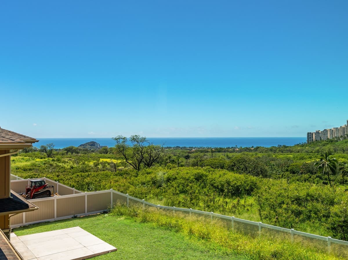 Home in Waianae ยท โ
4.91 ยท 4 bedrooms ยท 6 beds ยท 2.5 private baths - Image 54