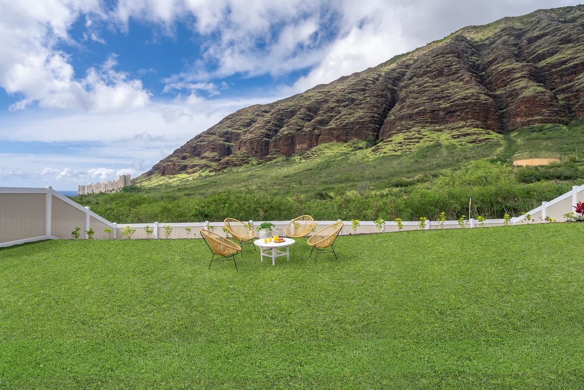 Home in Waianae ยท โ
4.91 ยท 4 bedrooms ยท 6 beds ยท 2.5 private baths - Image 35