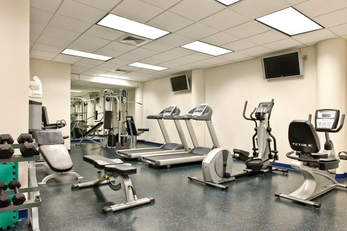 Resort in Honolulu · ★5.0 · 1 bedroom · 2 beds · 1 private bath - Photo 3