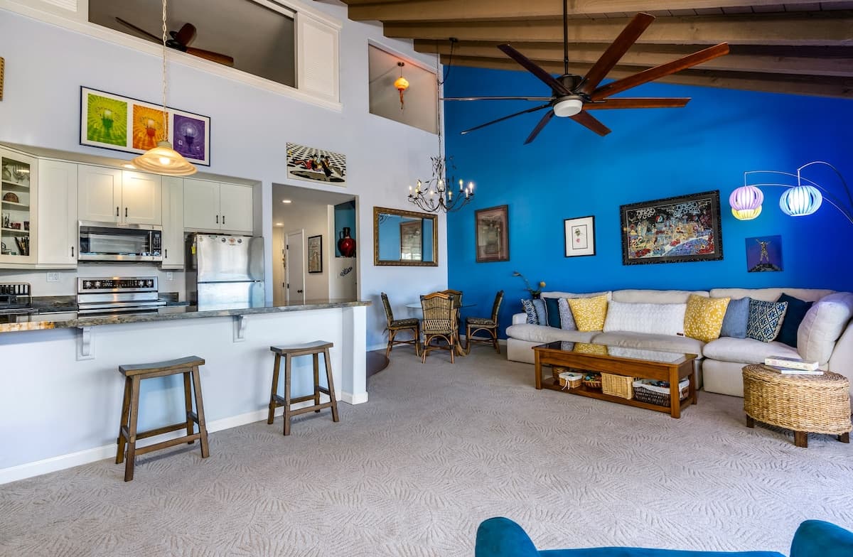 Condo in Kihei · ★4.92 · 2 bedrooms · 2 beds · 2 baths - Photo 3