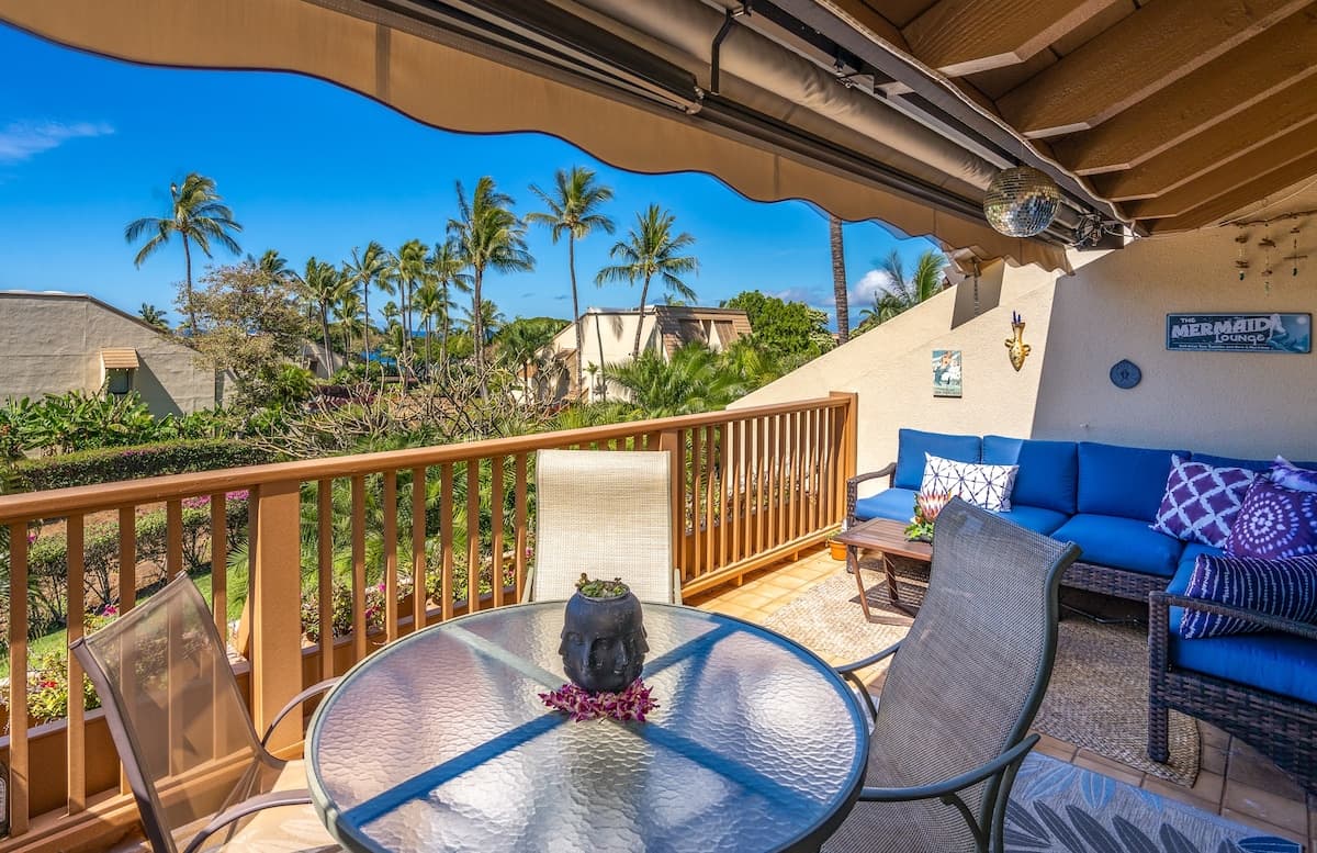 Condo in Kihei · ★4.92 · 2 bedrooms · 2 beds · 2 baths - Photo 1