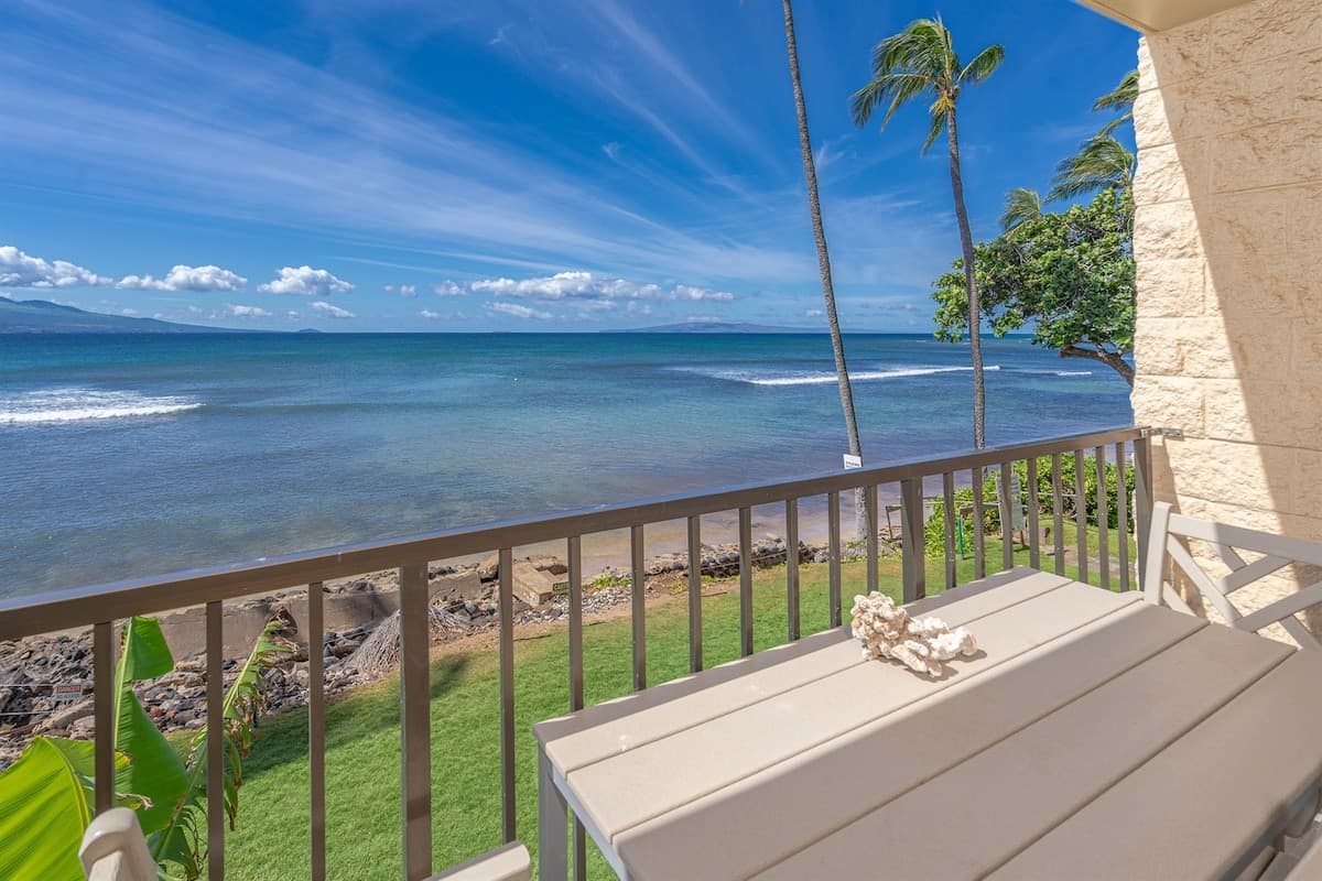 Condo in Wailuku · ★4.6 · 2 bedrooms · 4 beds · 2 baths - Photo 2