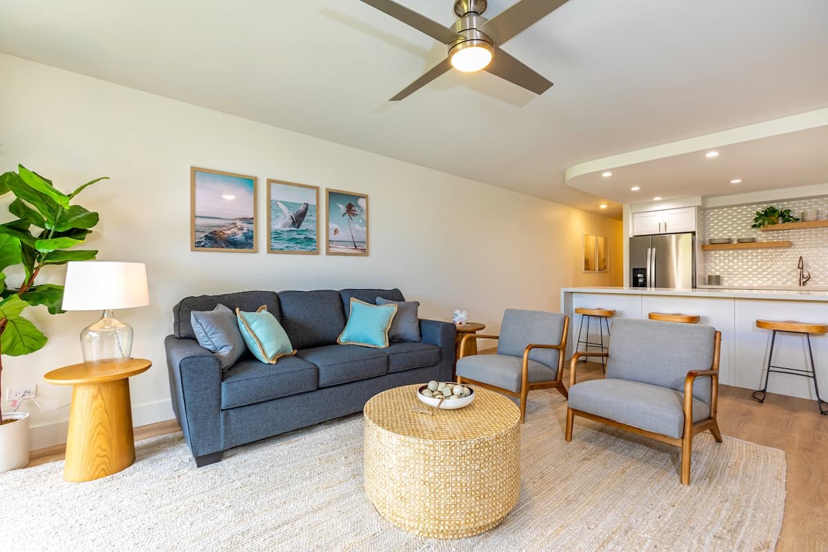 Condo in Kihei · ★4.82 · 1 bedroom · 2 beds · 2 baths - Photo 2