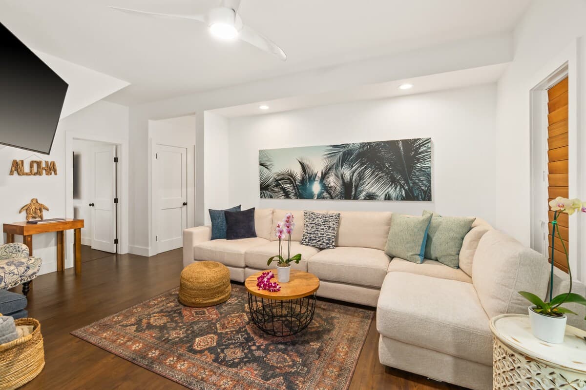 Home in Hanalei · ★4.9 · 5 bedrooms · 8 beds · 4 baths - Photo 4