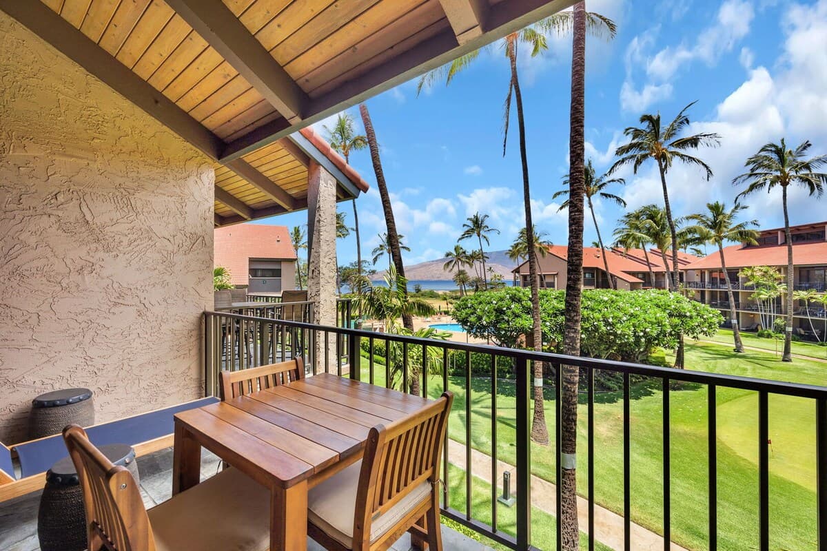 Condo in Kihei · ★4.78 · 2 bedrooms · 4 beds · 2 baths - Photo 3