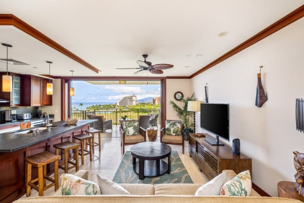 Condo in Kapolei · ★5.0 · 2 bedrooms · 4 beds · 2 private baths - Photo 2