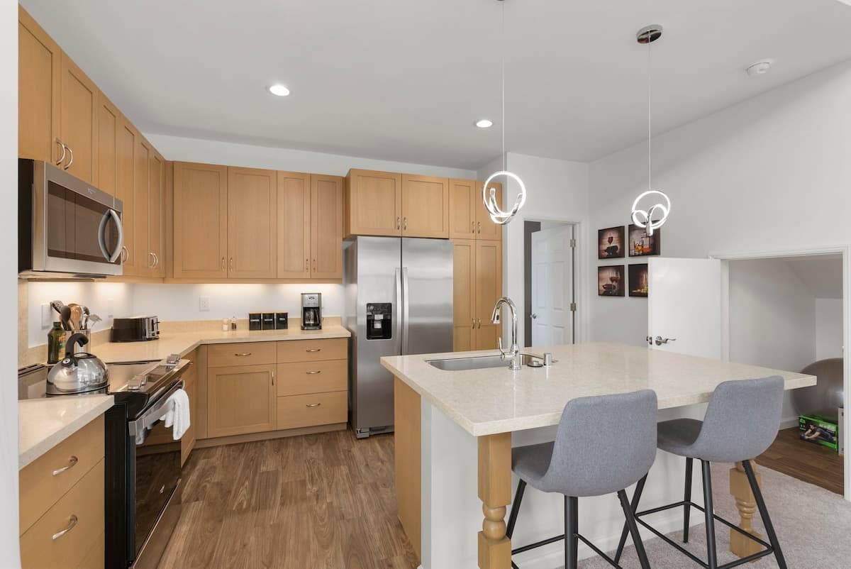 Home in Waianae ยท โ
4.93 ยท 3 bedrooms ยท 5 beds ยท 2.5 private baths - Image 9