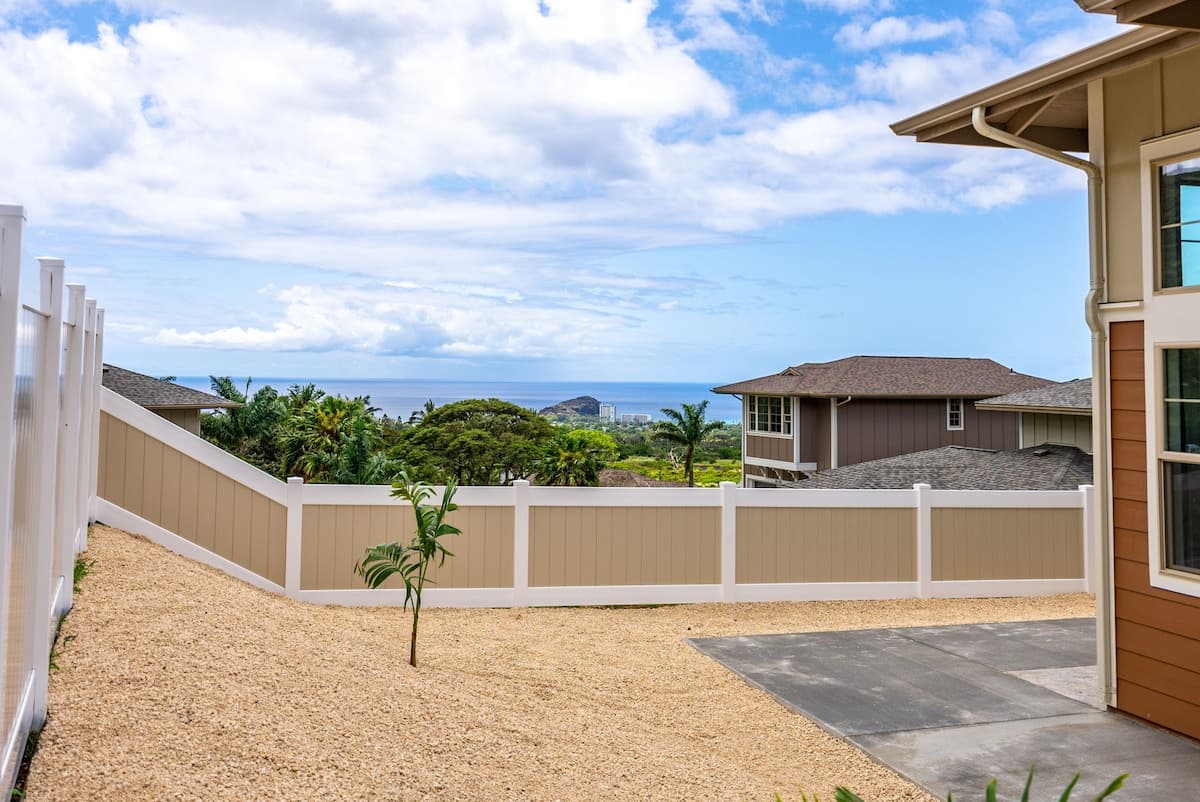 Home in Waianae ยท โ
4.93 ยท 3 bedrooms ยท 5 beds ยท 2.5 private baths - Image 30