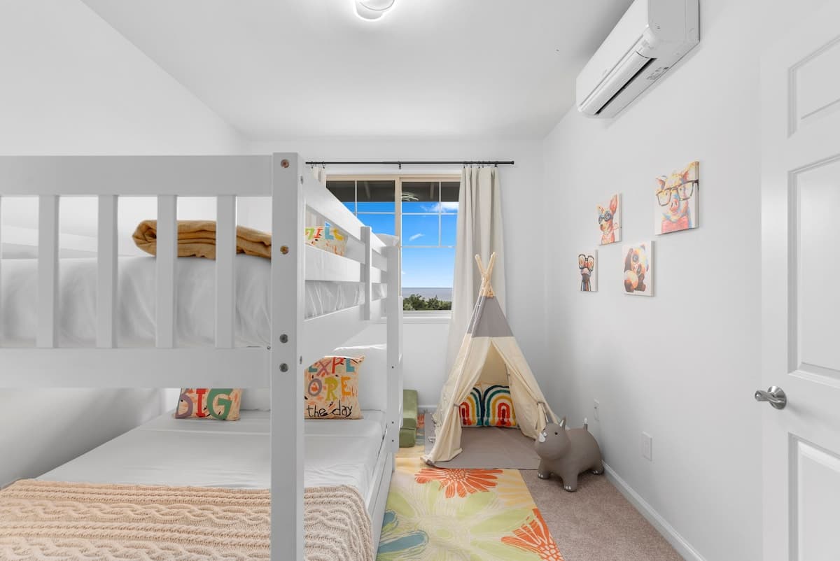 Home in Waianae ยท โ
4.93 ยท 3 bedrooms ยท 5 beds ยท 2.5 private baths - Image 26
