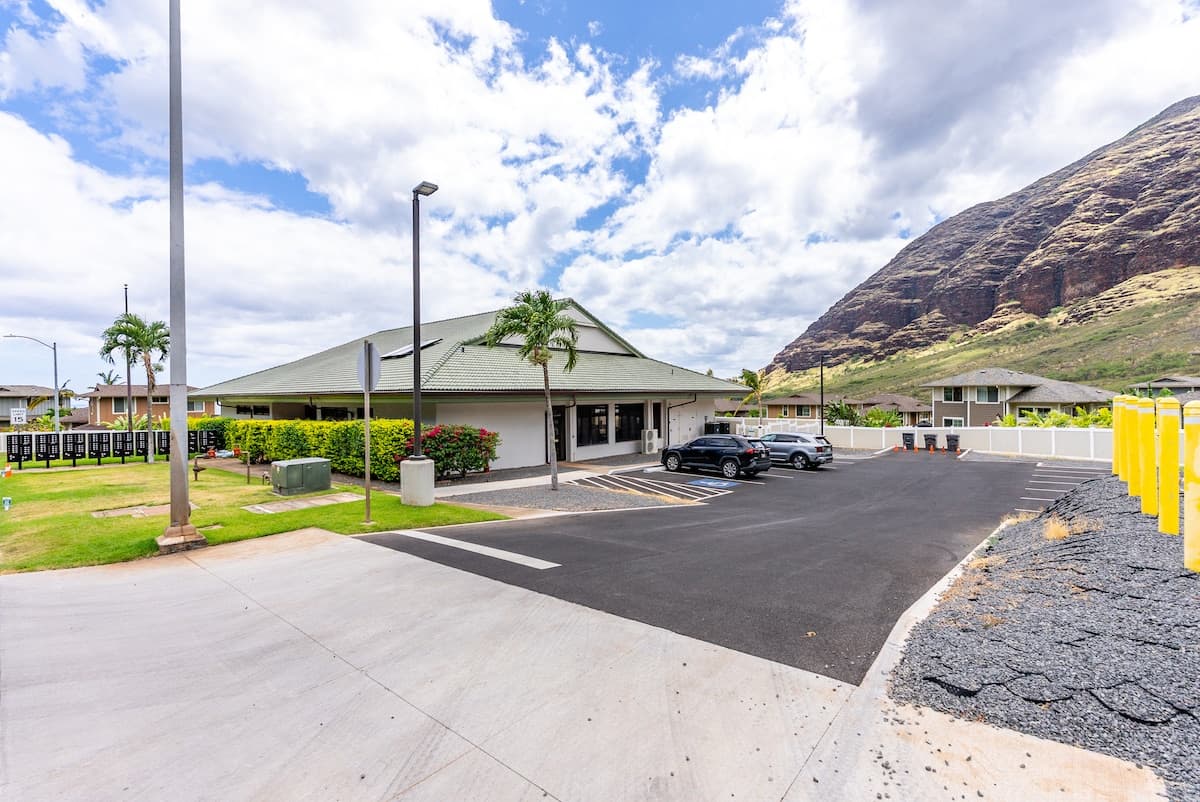 Home in Waianae ยท โ
4.93 ยท 3 bedrooms ยท 5 beds ยท 2.5 private baths - Image 60