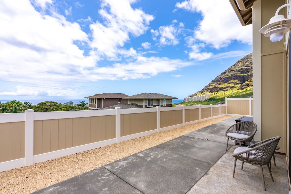 Home in Waianae ยท โ
4.93 ยท 3 bedrooms ยท 5 beds ยท 2.5 private baths - Image 32