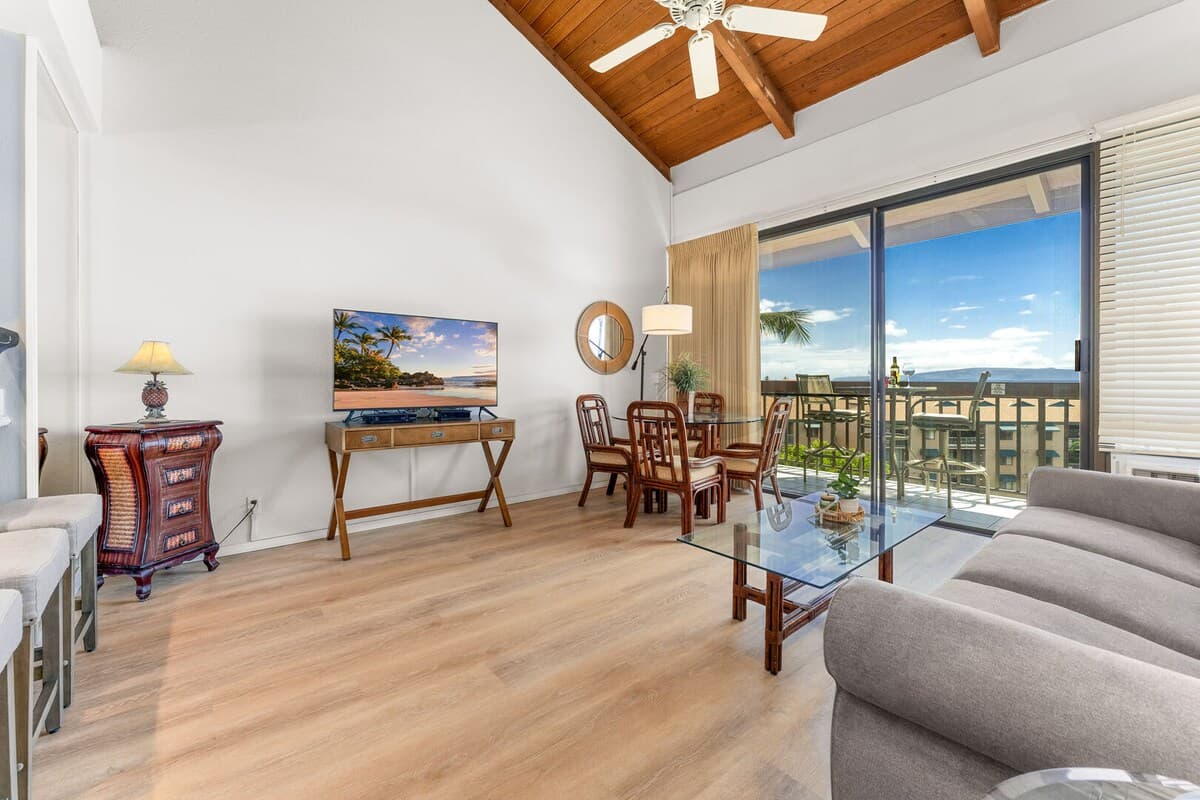 Condo in Kihei · ★4.8 · 2 bedrooms · 4 beds · 2 baths - Photo 1