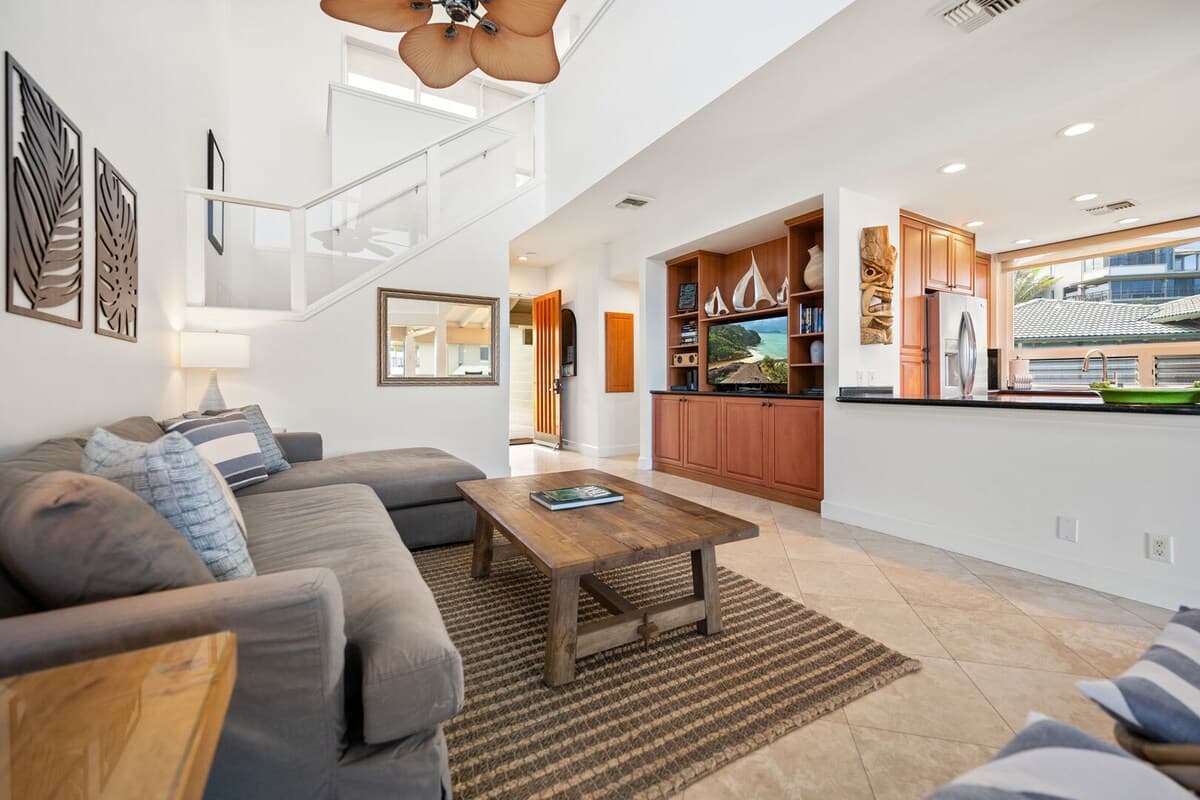 Condo in Lahaina · ★4.81 · 2 bedrooms · 3 beds · 3 baths - Photo 5