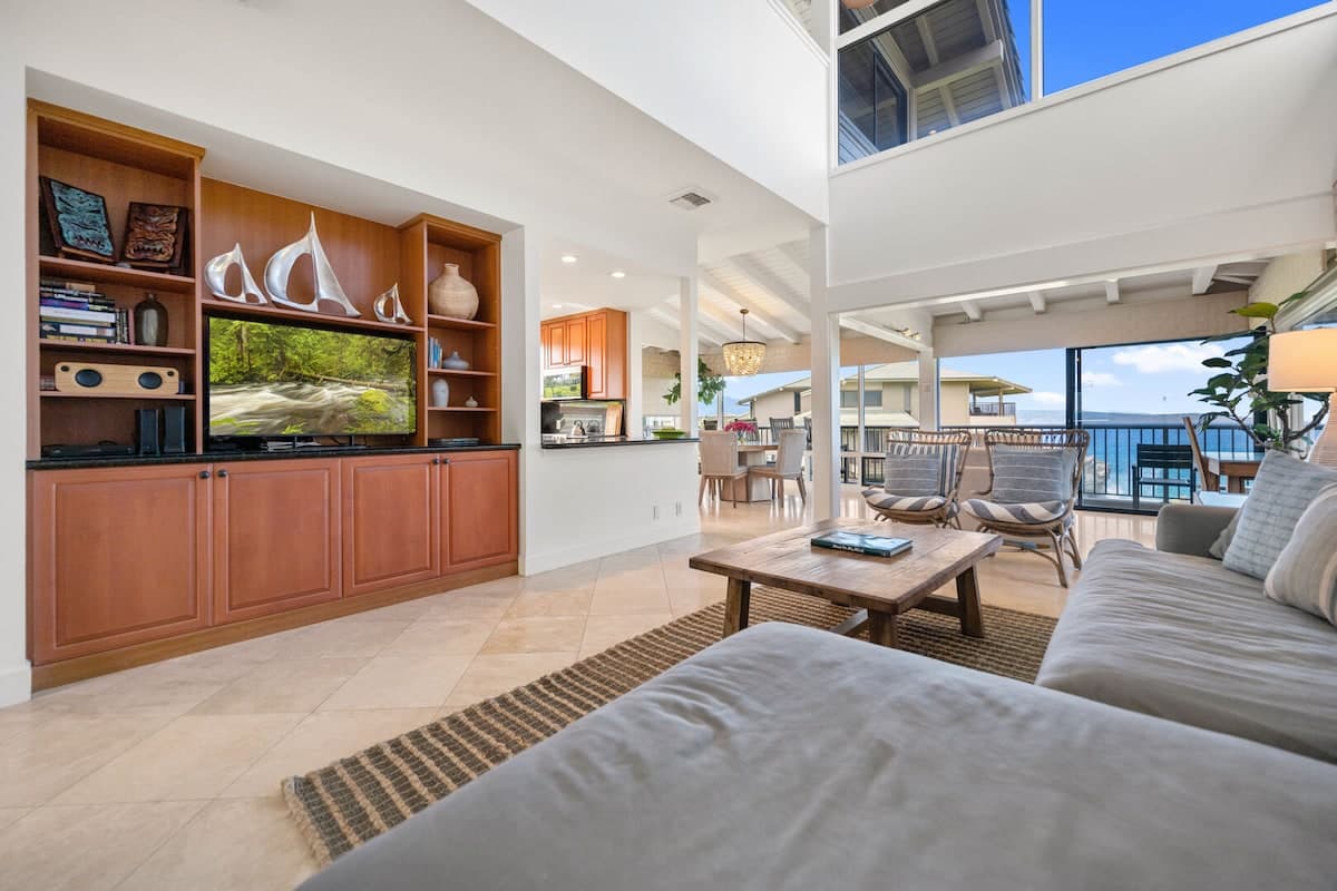 Condo in Lahaina · ★4.81 · 2 bedrooms · 3 beds · 3 baths - Photo 2