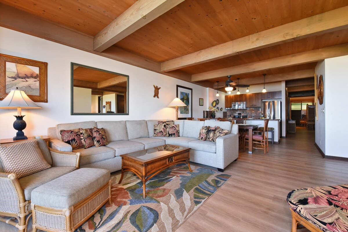 Condo in Lahaina · ★4.64 · 3 bedrooms · 6 beds · 3 baths - Photo 5