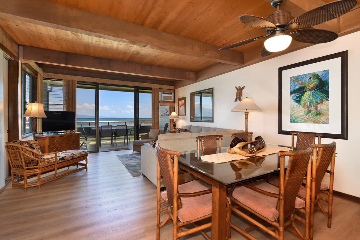 Condo in Lahaina · ★4.64 · 3 bedrooms · 6 beds · 3 baths - Photo 4