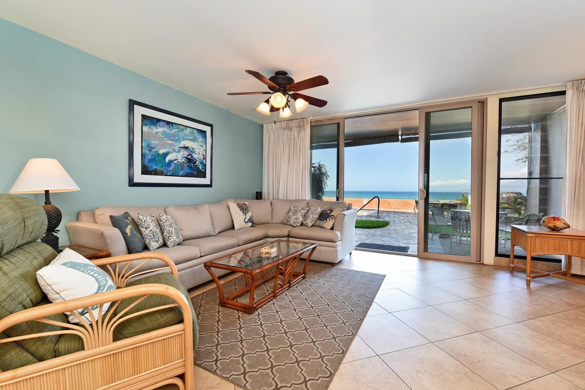 Condo in Lahaina · ★5.0 · 2 bedrooms · 4 beds · 2 shared baths - Photo 1