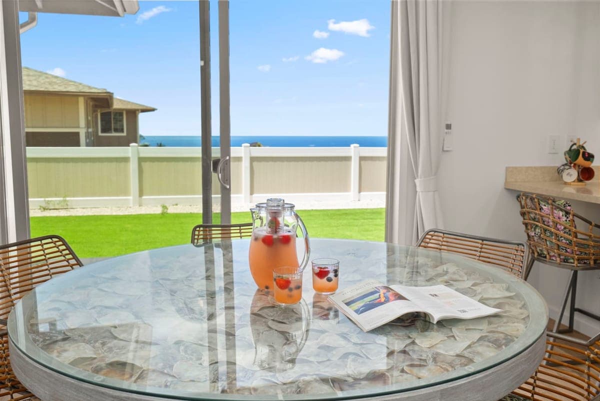 Home in Waianae · ★4.84 · 4 bedrooms · 5 beds · 2.5 private baths - Photo 3