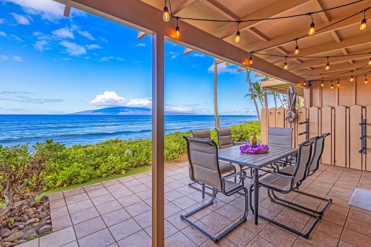 Townhouse in Lahaina · ★5.0 · 3 bedrooms · 4 beds · 3 baths - Photo 4