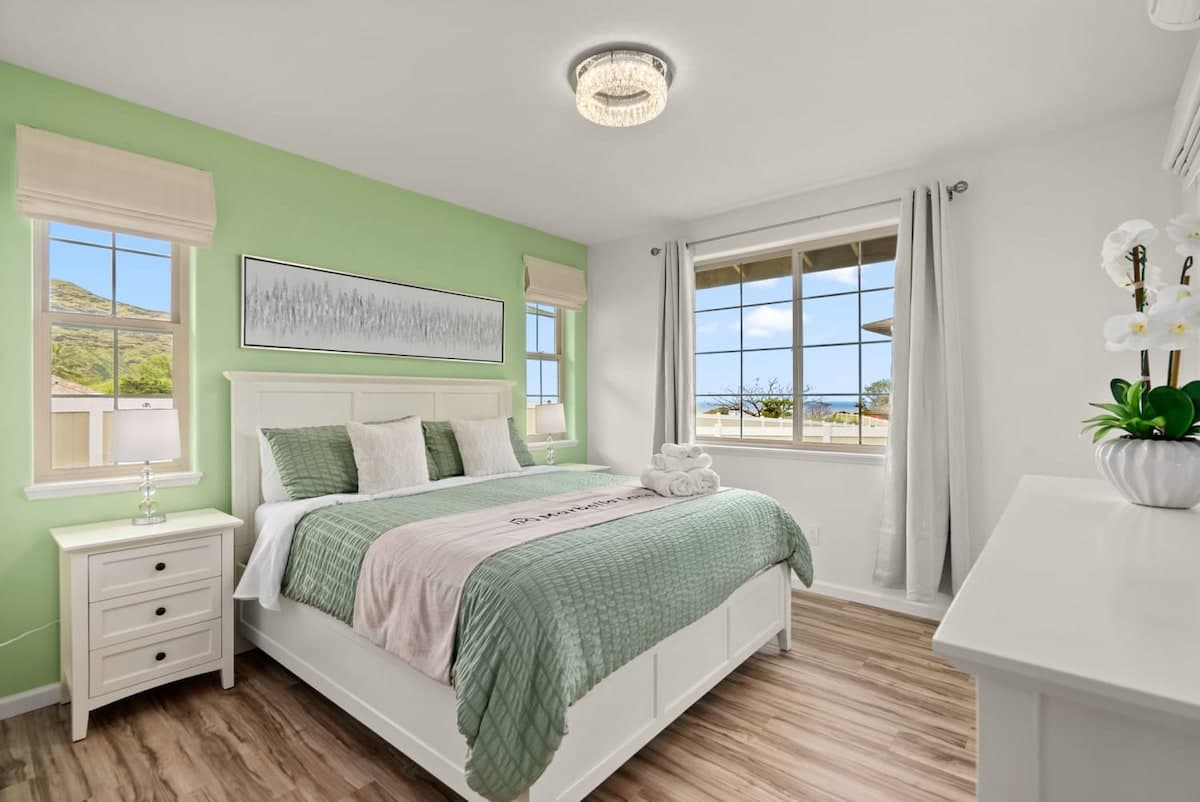 Home in Waianae · ★4.96 · 4 bedrooms · 7 beds · 2.5 private baths - Photo 1