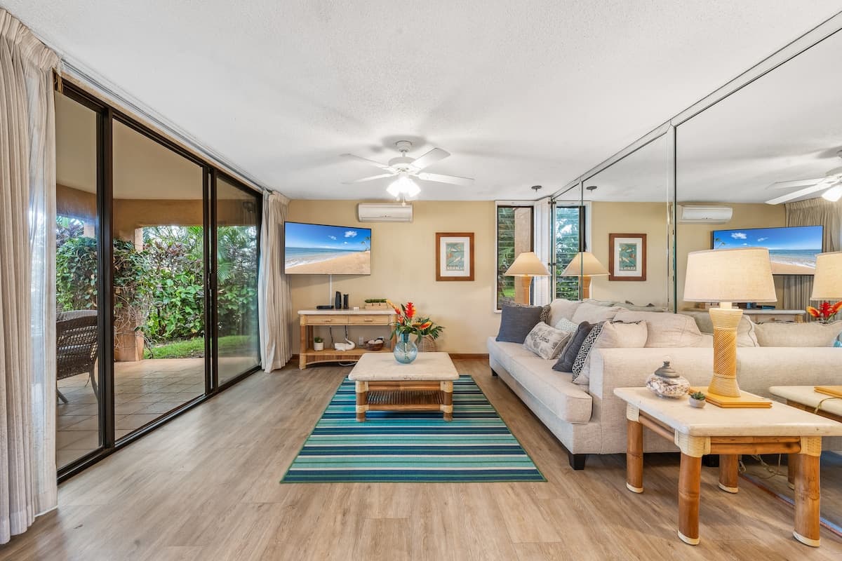 Condo in Kihei · ★4.42 · 1 bedroom · 2 beds · 2 baths - Photo 4